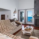 Дом отдыха Sea Avenue Palace Понта-Делгада