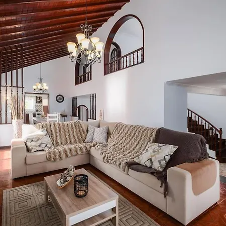 بيت للعطل Sea Avenue Palace Ponta Delgada