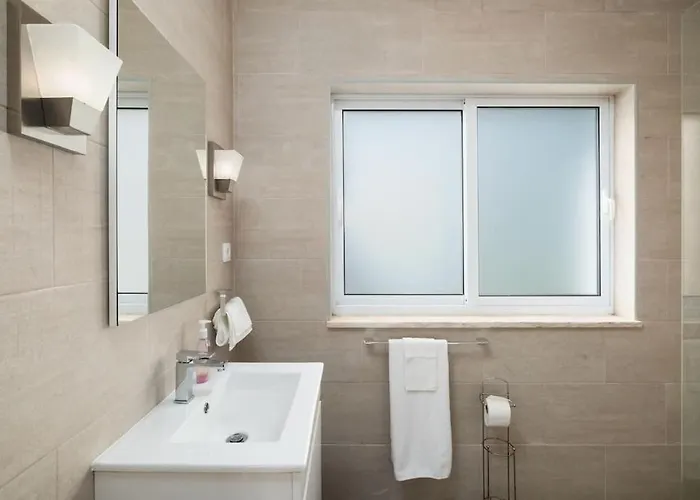 Hébergement de vacances Sea Avenue Palace *