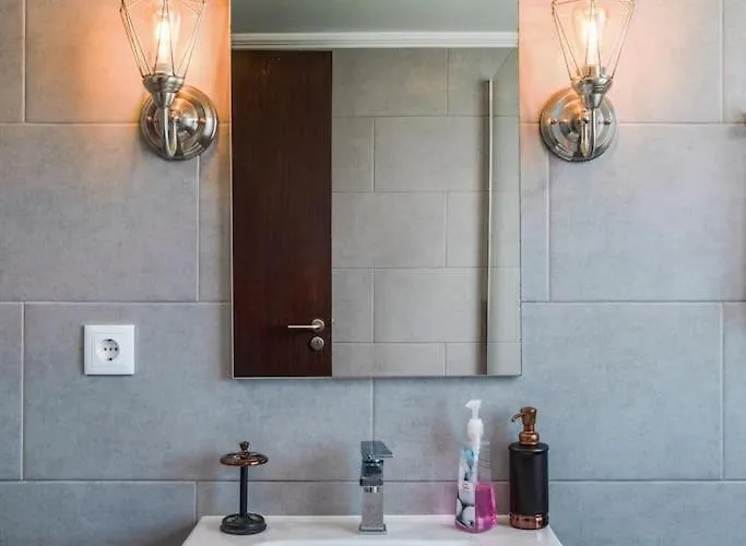 Sea Avenue Palace בית נופש Ponta Delgada